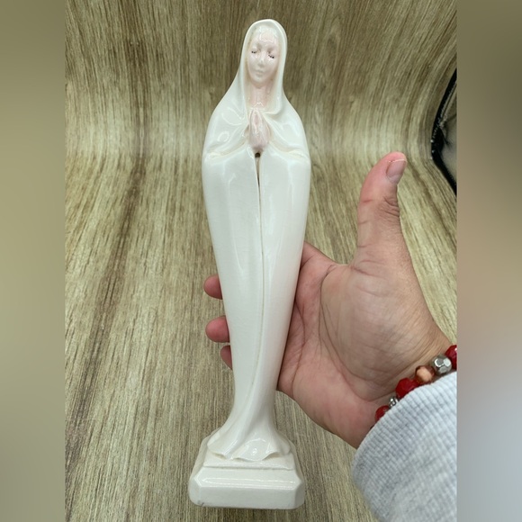 Modernist Century Porcelain Religious Statue of Our Lady the Blessed Virgin Mary - Picture 3 of 6